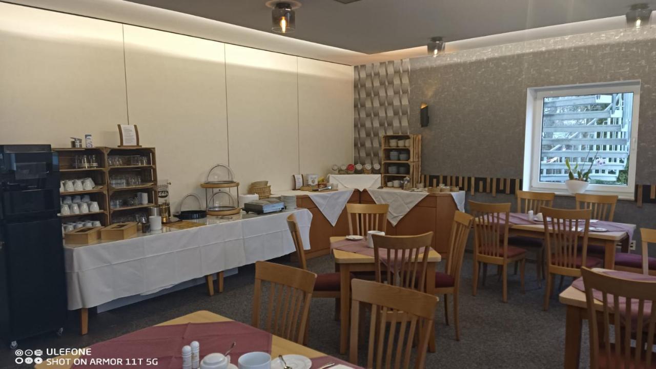 Hotel & Restaurant Zum Hirsch 3*