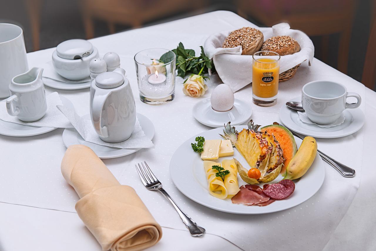 Hotel & Restaurant Zum Hirsch Romhild